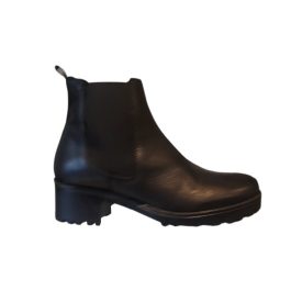Fekete bőr bakancs - Sacha Essentials