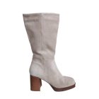 Bézs félhosszú szárú velúrbőr csizma - Sacha Iconic
