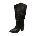 Fekete krokodil mintás bőr veszkó csizma - Sacha