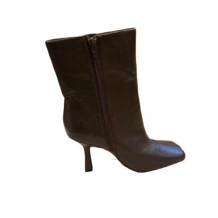 Barna hosszabb szárú bőr csizma - Sacha