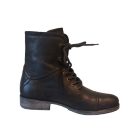 Fekete bőr bakancs cipzárral - Sacha Essentials